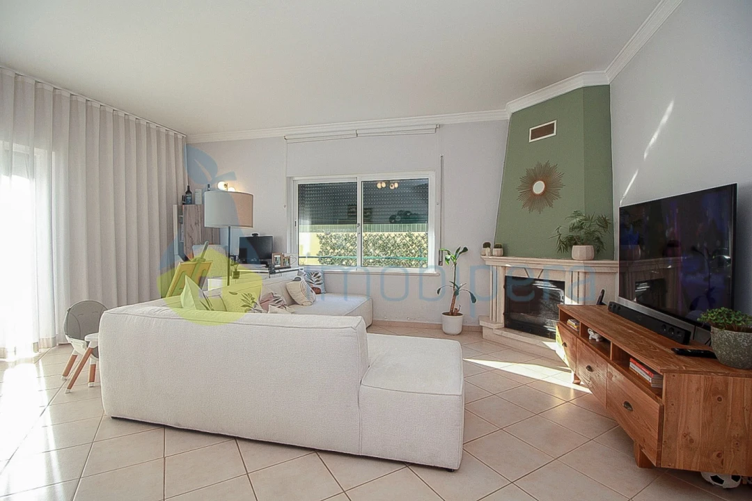 Apartamento T3 para Venda em Ferreiras Foto 4