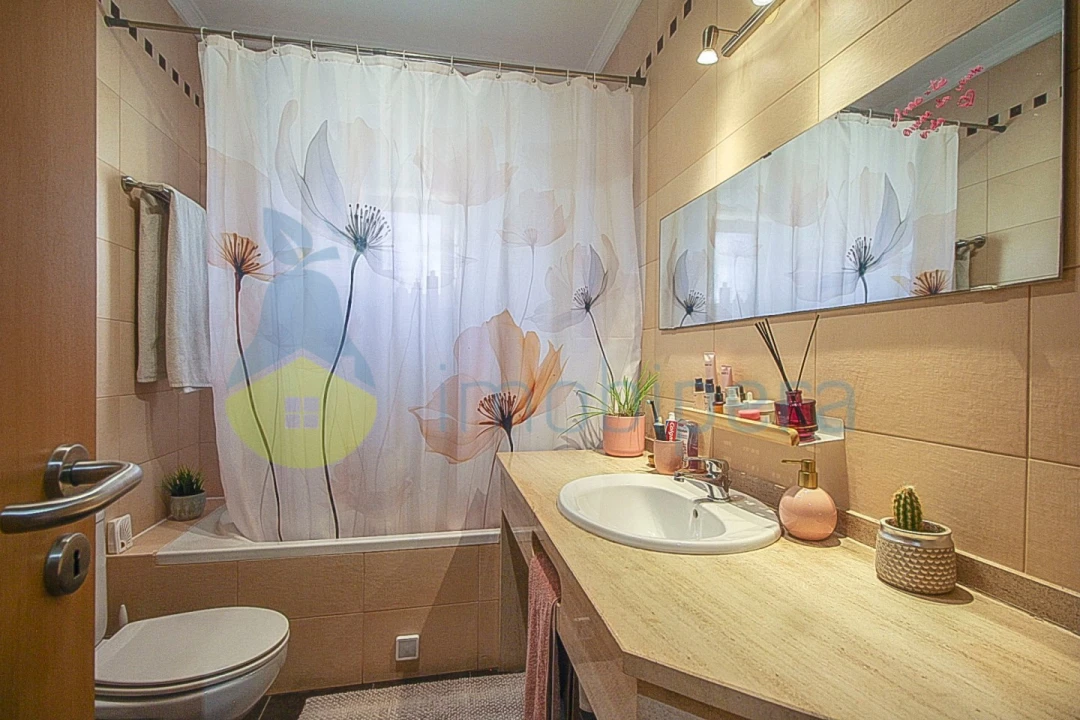 Apartamento T3 para Venda em Ferreiras Foto 21