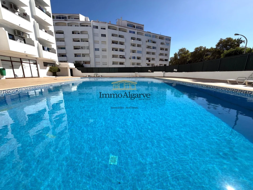 Apartamento T1 para Venda em Albufeira e Olhos de Água Foto 1