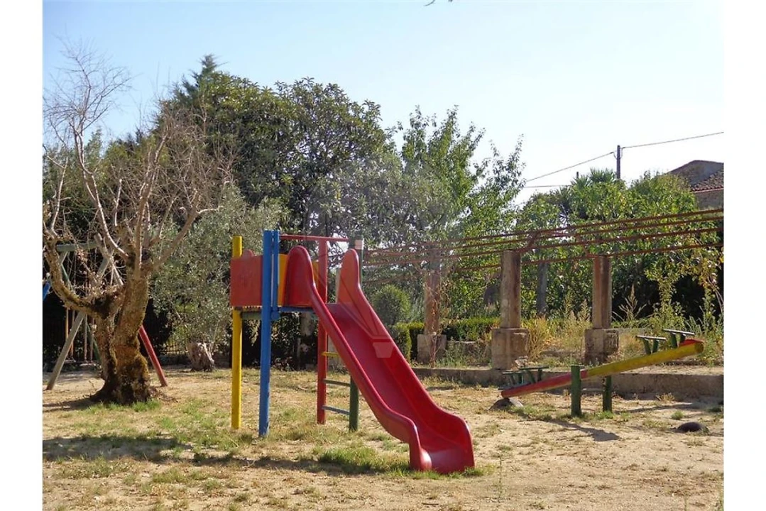 Prédio para Venda em Abrunhosa-A-Velha Foto 31