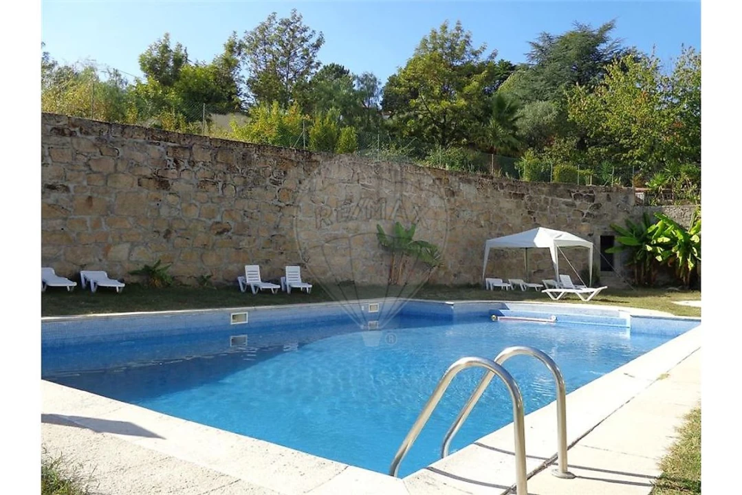 Prédio para Venda em Abrunhosa-A-Velha Foto 15