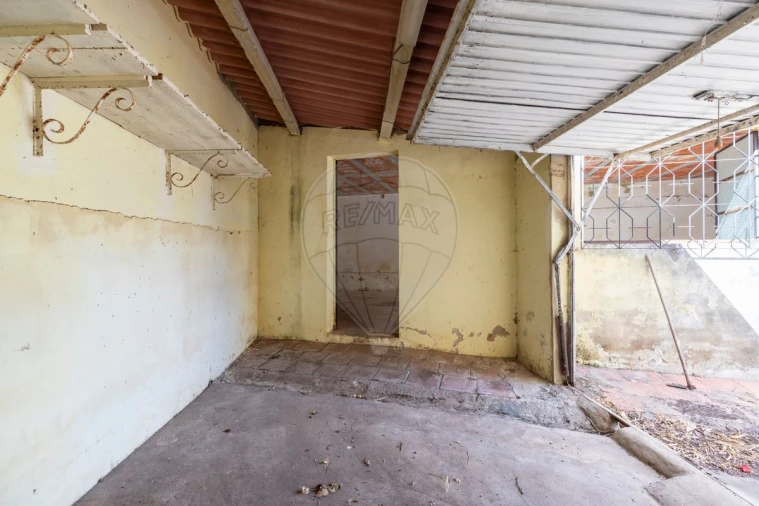 Moradia T5 para Venda em Campelos e Outeiro da Cabeça Foto 28