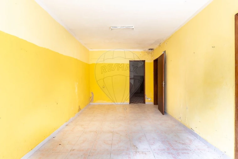 Moradia T5 para Venda em Campelos e Outeiro da Cabeça Foto 7