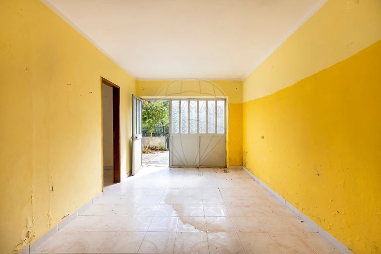 Moradia T5 para Venda em Campelos e Outeiro da Cabeça Foto 4