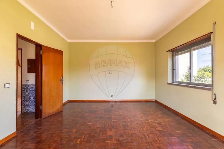 Moradia T5 para Venda em Campelos e Outeiro da Cabeça Foto 13