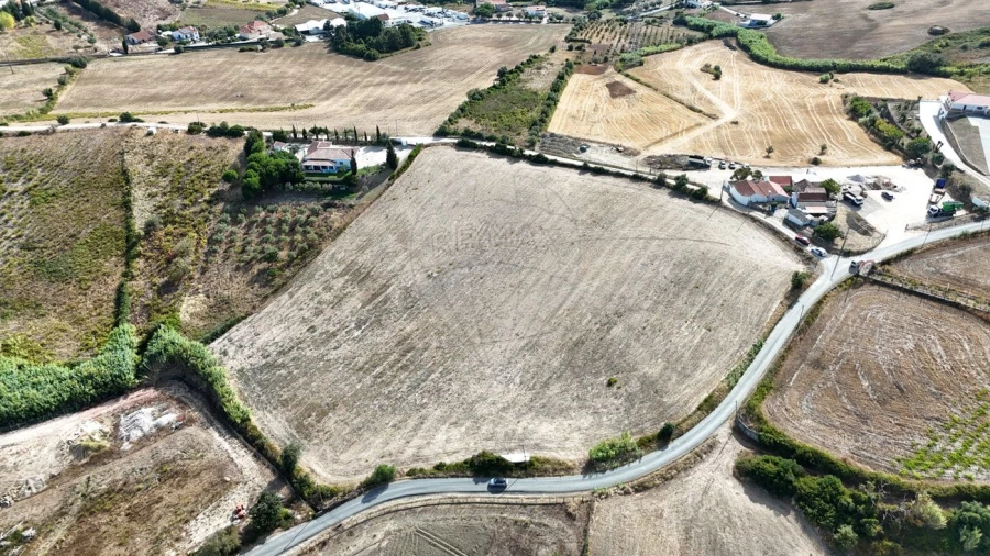 Terreno para Venda em Arruda dos Vinhos Foto 3
