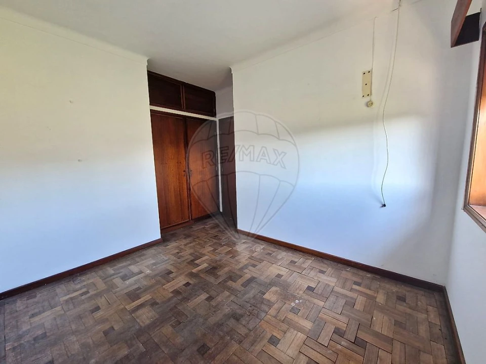 Moradia T5 para Venda em O. Azeméis, Riba-Ul, Ul, Macinhata Seixa, Madail Foto 15