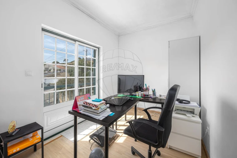 Moradia T6 para Venda em Cardosas Foto 6