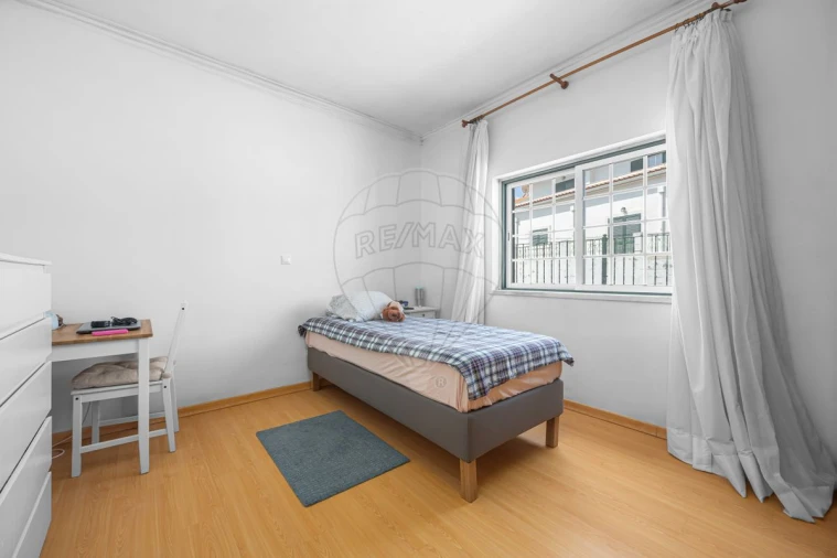 Moradia T6 para Venda em Cardosas Foto 2