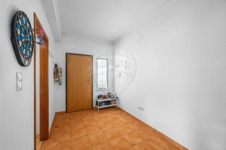 Moradia T6 para Venda em Cardosas Foto 4