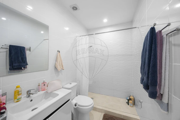 Moradia T6 para Venda em Cardosas Foto 25