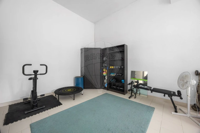 Moradia T6 para Venda em Cardosas Foto 21