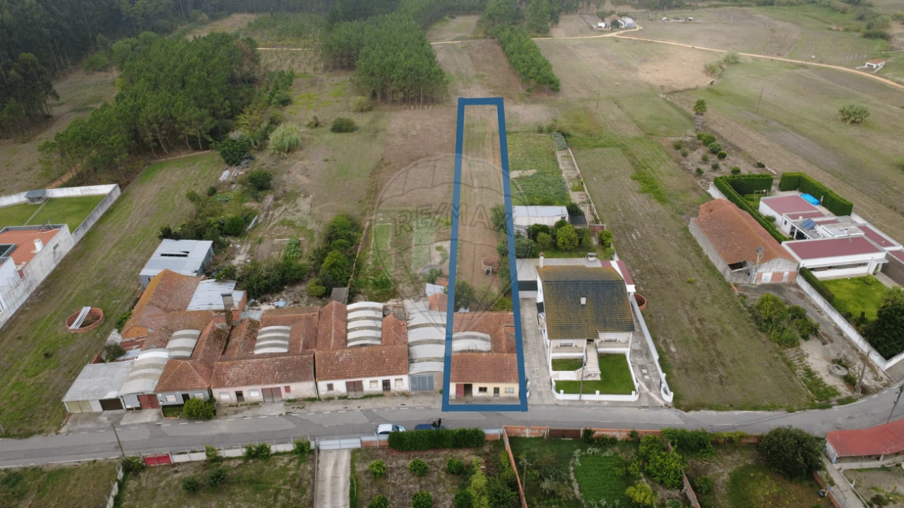 Moradia T2 para Venda em Ouca Foto 24