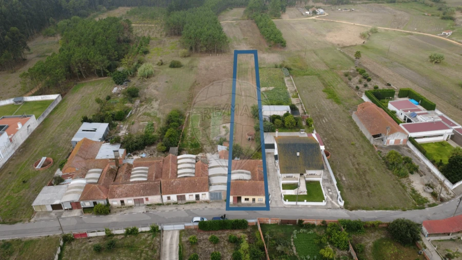 Moradia T2 para Venda em Ouca Foto 24