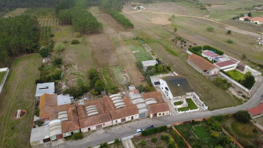 Moradia T2 para Venda em Ouca Foto 22