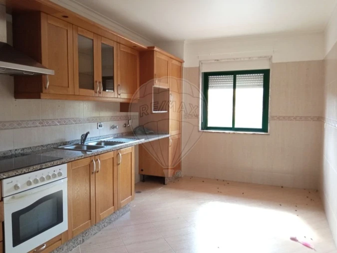 Apartamento T2 para Venda em Barreiro e Lavradio Foto 6