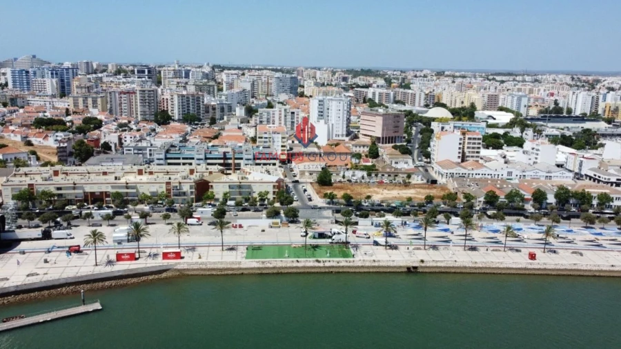 Moradia T3 para Venda em Alvor Foto 8