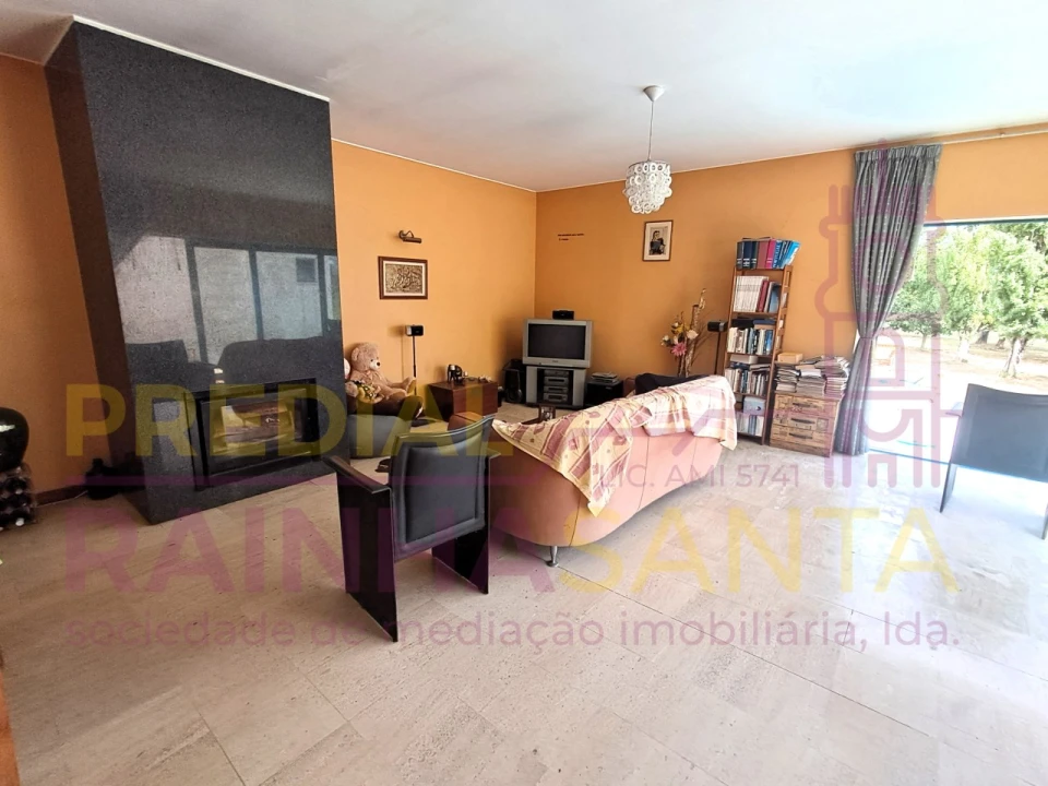 Moradia T3 para Venda em Ega Foto 4