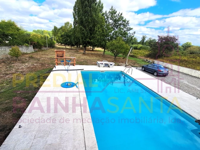 Moradia T3 para Venda em Ega Foto 4