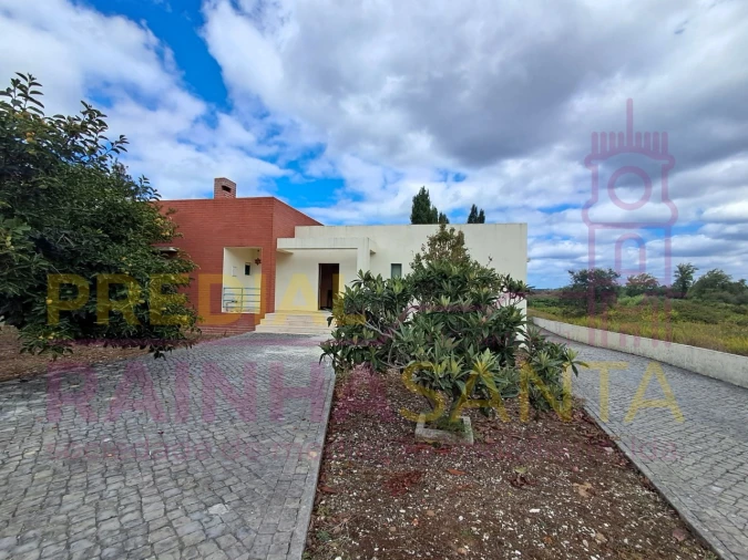 Moradia T3 para Venda em Ega