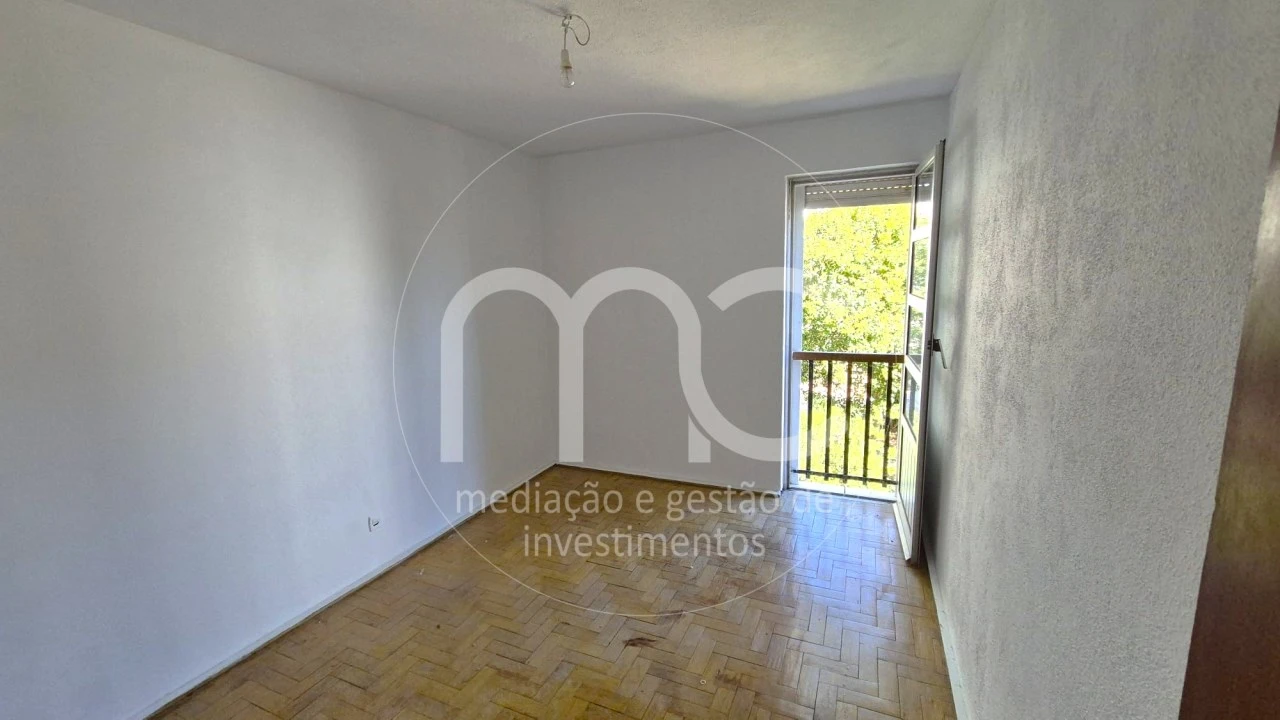 Apartamento T3 para Venda em Massamá e Monte Abraão Foto 18
