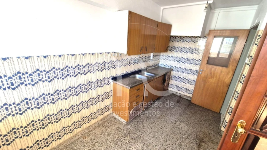 Apartamento T3 para Venda em Massamá e Monte Abraão Foto 5