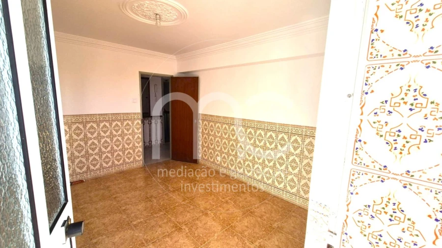 Apartamento T3 para Venda em Massamá e Monte Abraão Foto 11