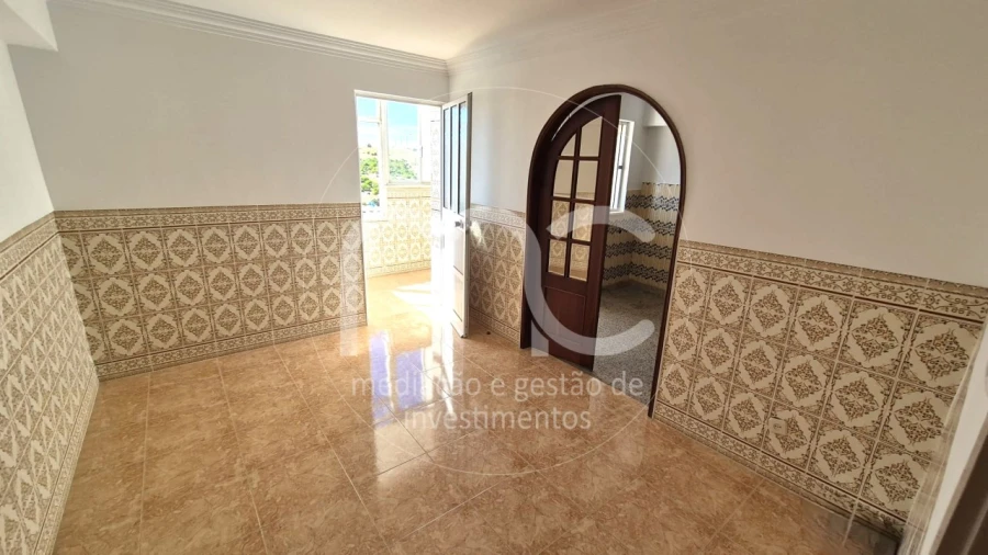 Apartamento T3 para Venda em Massamá e Monte Abraão Foto 12