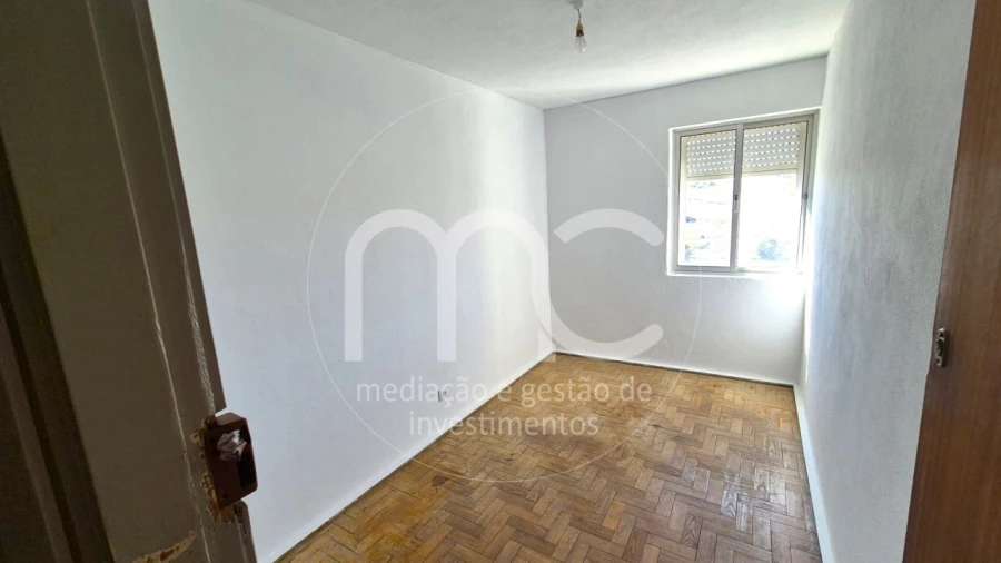 Apartamento T3 para Venda em Massamá e Monte Abraão Foto 14