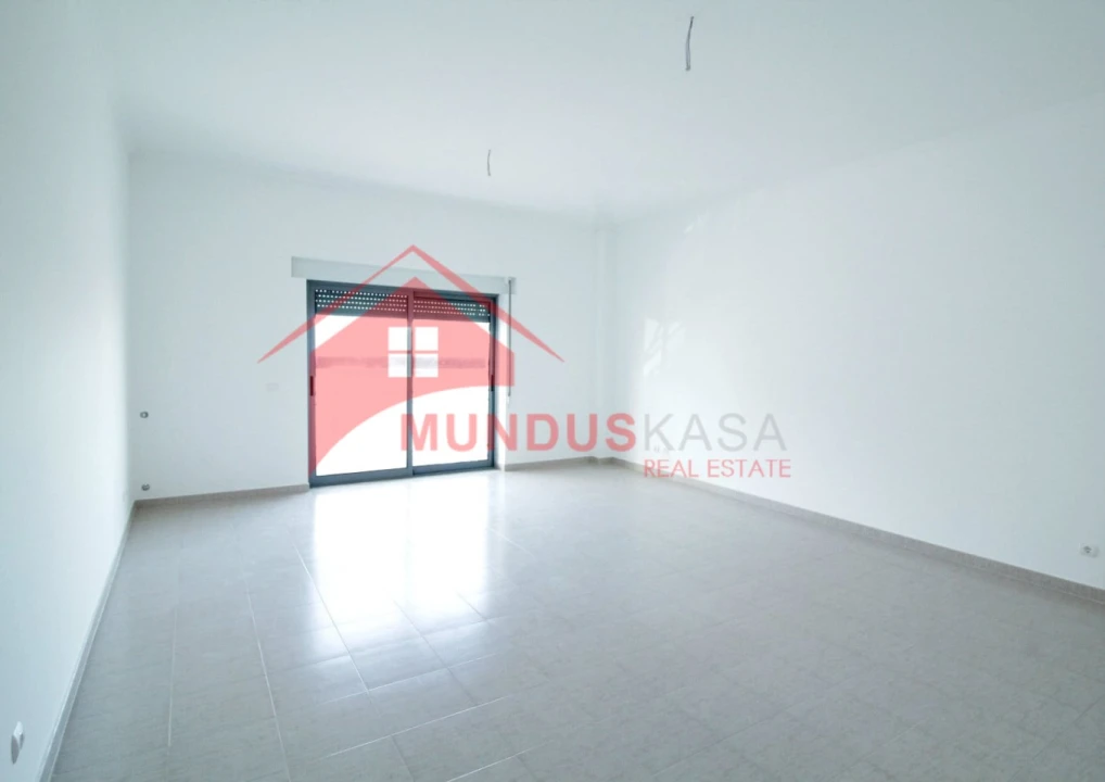 Apartamento T1 para Venda em Sesimbra (Santiago) Foto 5
