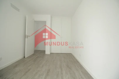 Apartamento T1 para Venda em Sesimbra (Santiago)