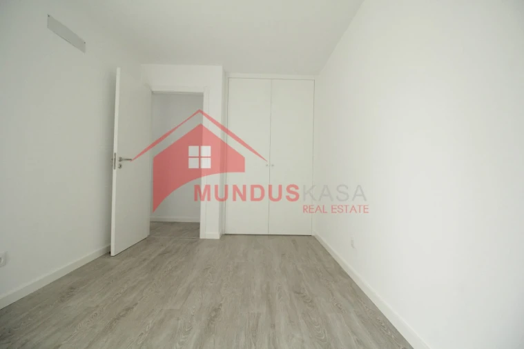 Apartamento T1 para Venda em Sesimbra (Santiago) Foto 7