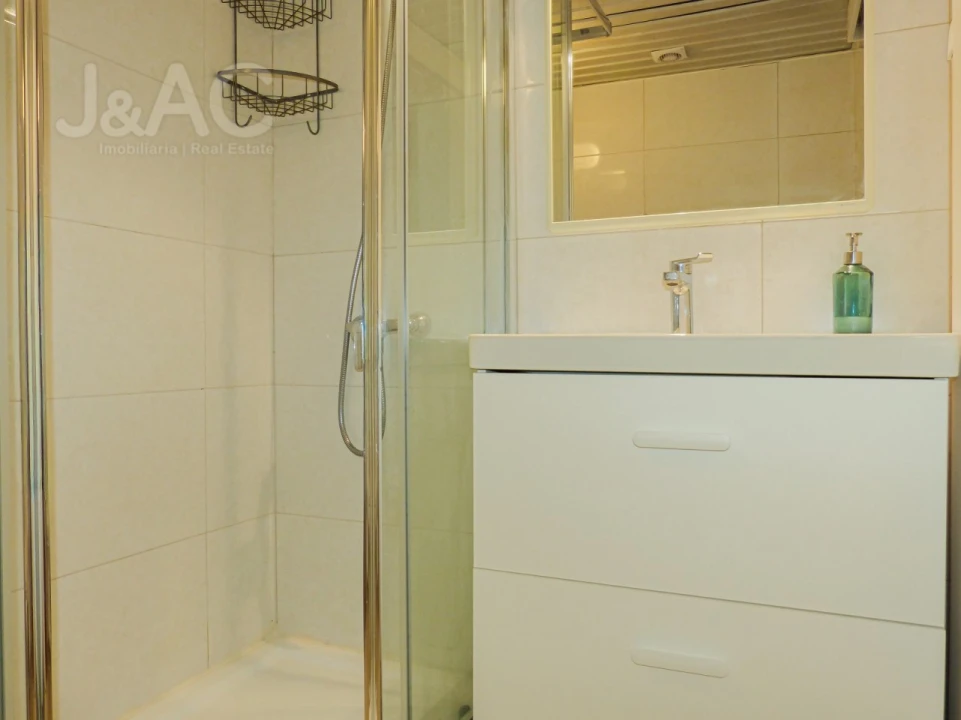 Apartamento T2 para Venda em Cascais e Estoril Foto 24