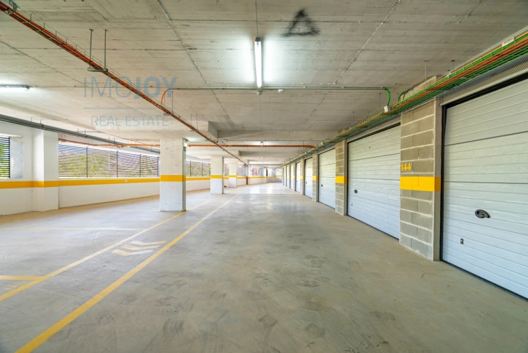 Garagem para Venda em Portimão Foto 8