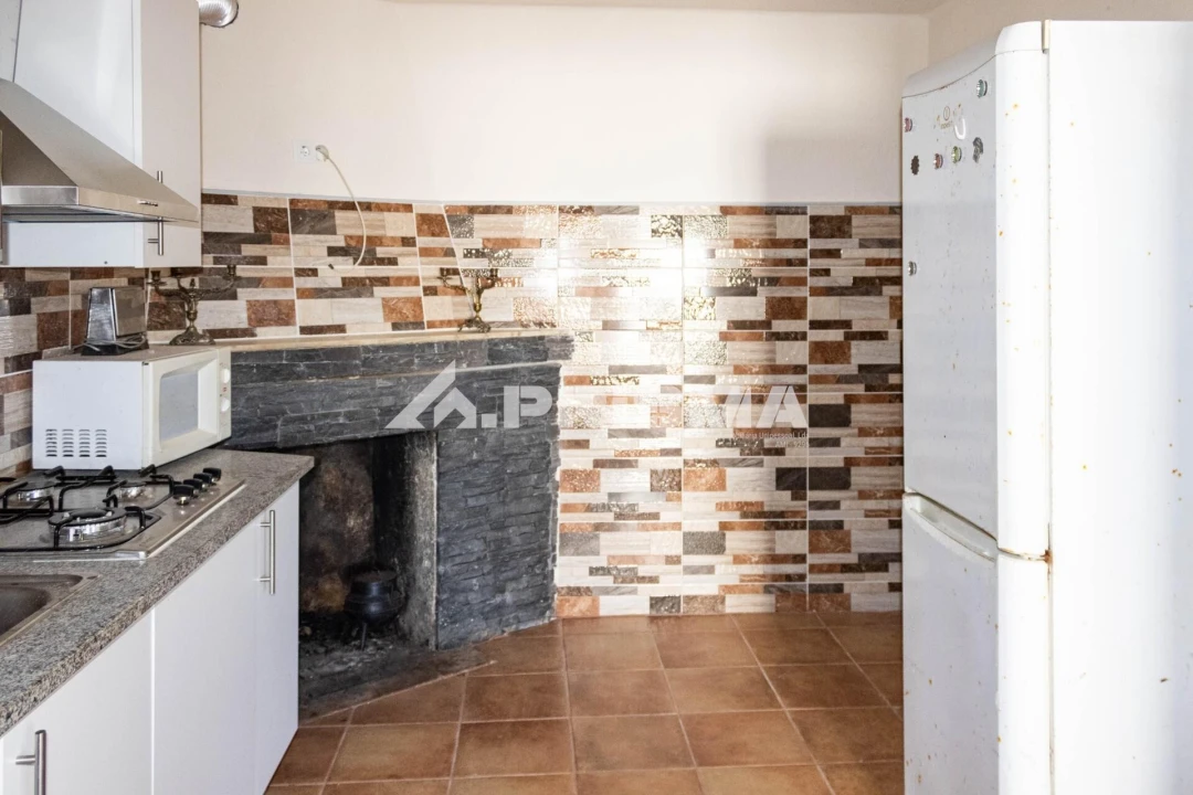 Moradia T3 para Venda em Escalos de Baixo e Mata Foto 3