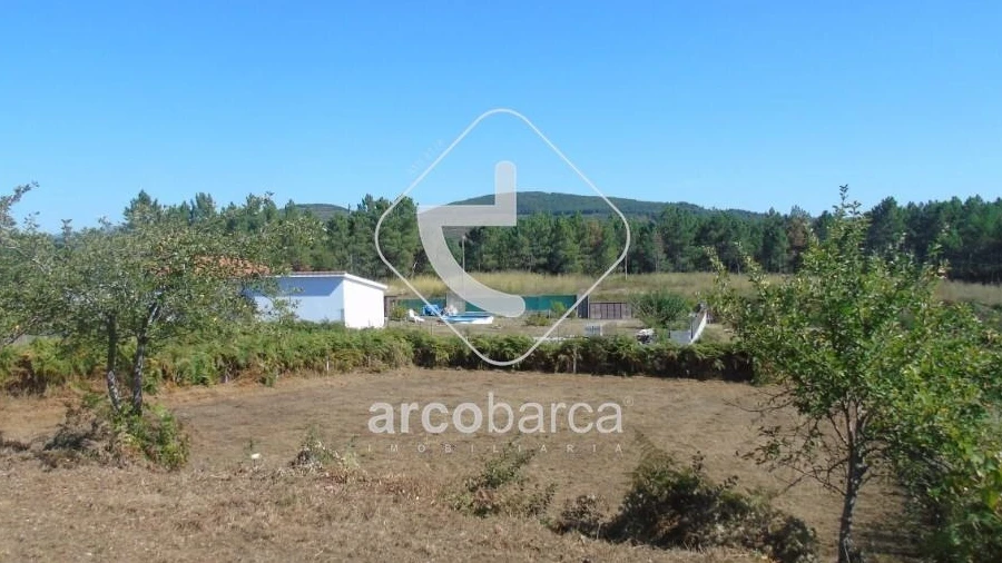 Terreno para Venda em Mentrestido