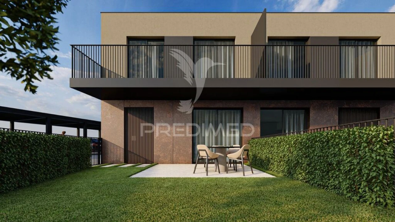 Moradia T2 para Venda em Lamas Foto 9