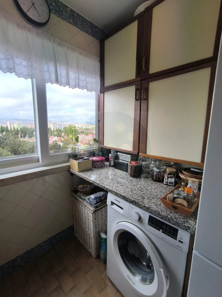Apartamento T3 para Venda em Benfica Foto 9