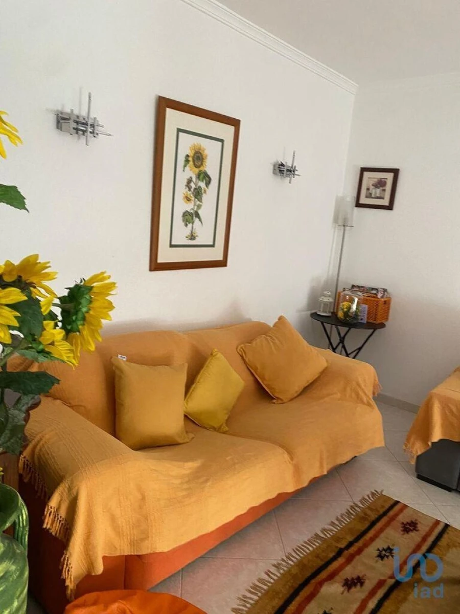 Apartamento T2 para Arrendamento em Armação de Pera Foto 7