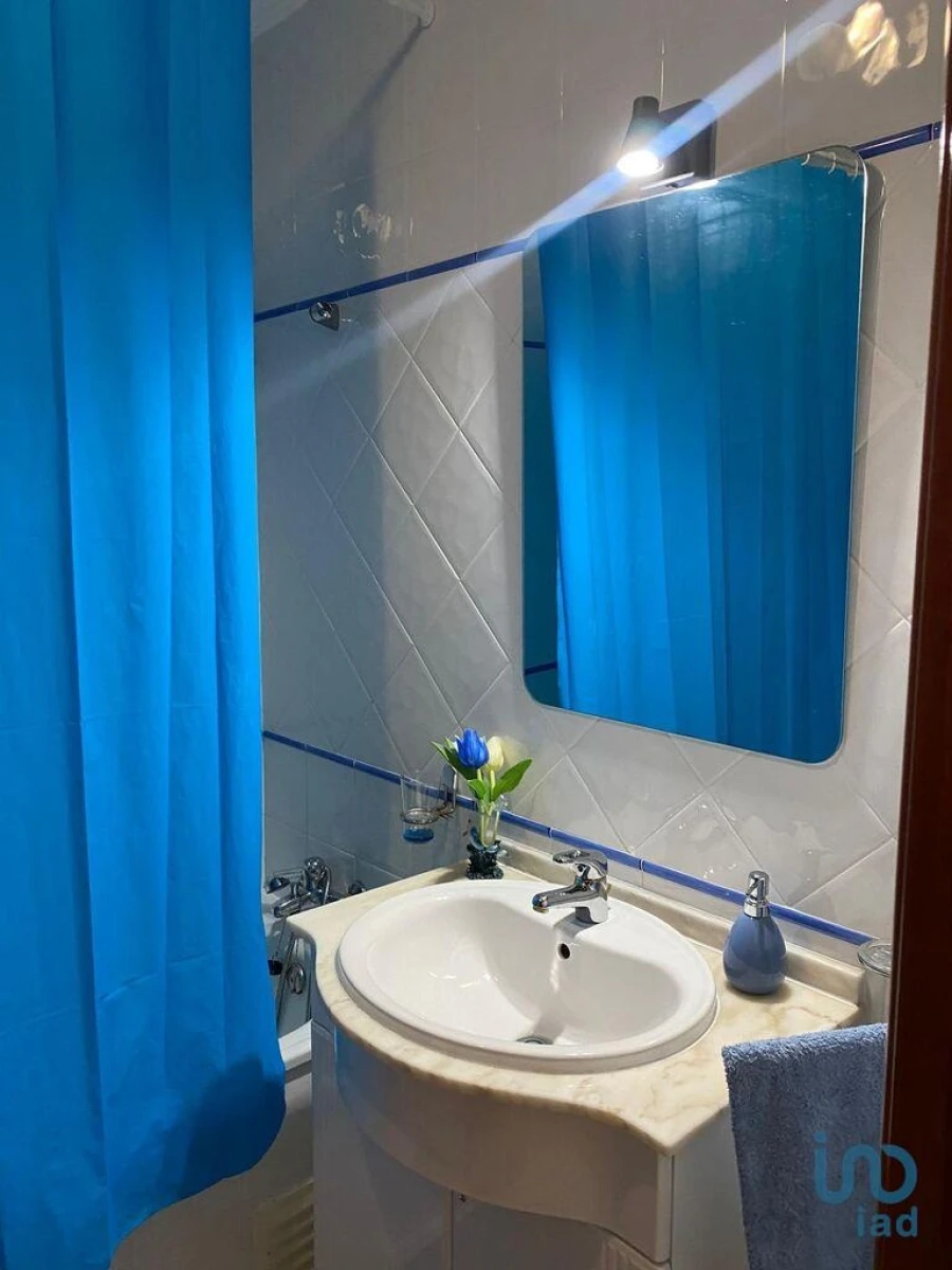 Apartamento T2 para Arrendamento em Armação de Pera Foto 3