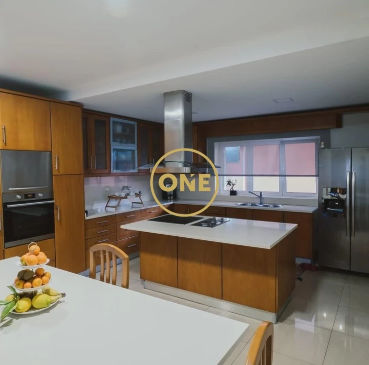 Moradia T4 para Venda em Lousado Foto 7