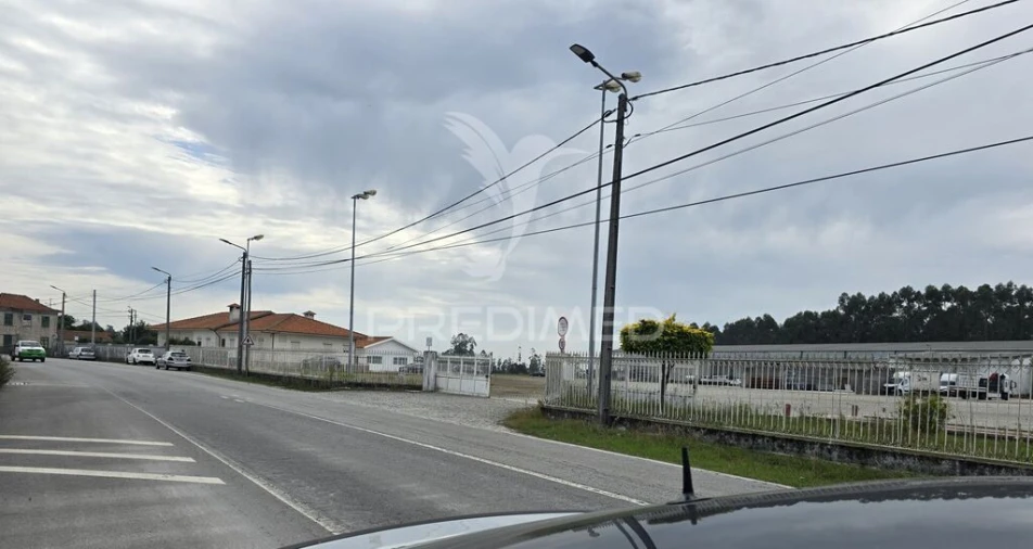 Armazém para Venda em Guilhabreu Foto 4