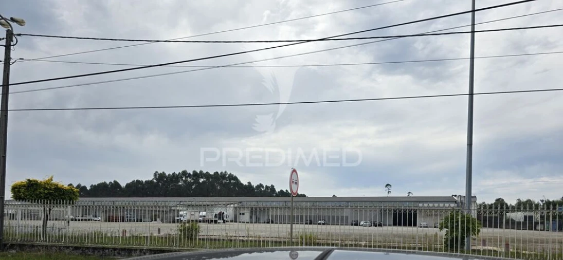 Armazém para Venda em Guilhabreu Foto 3