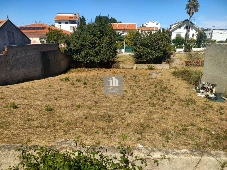 Terreno para Venda em Caparica e Trafaria Foto 3