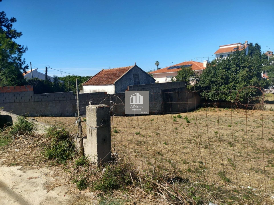 Terreno para Venda em Caparica e Trafaria Foto 2