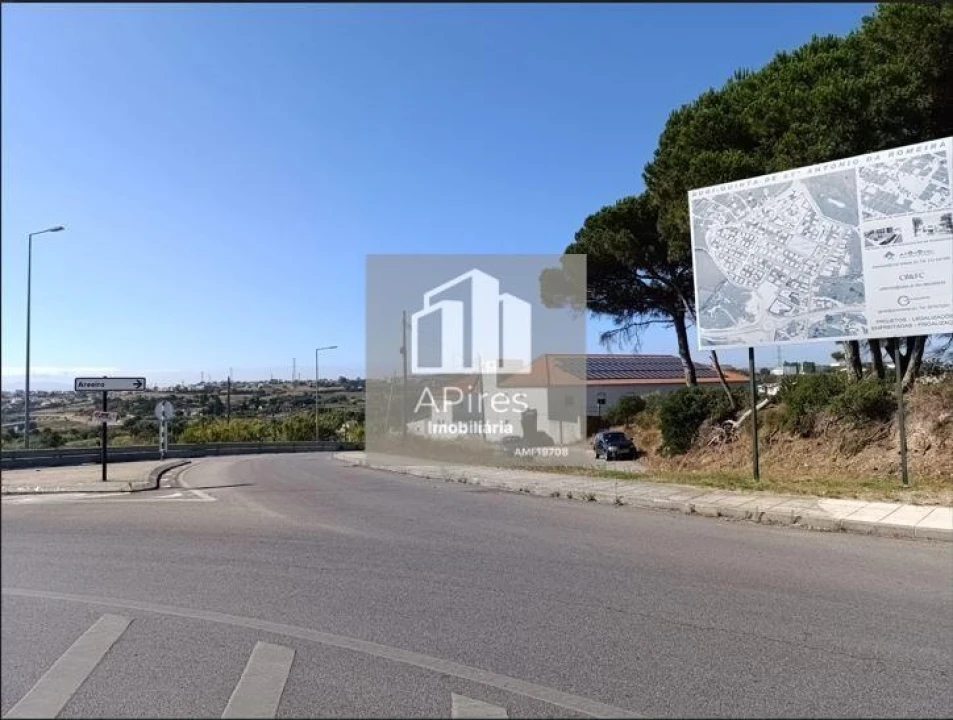 Terreno para Venda em Caparica e Trafaria Foto 6