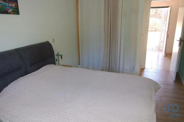 Moradia T5 para Venda em Almoster Foto 11