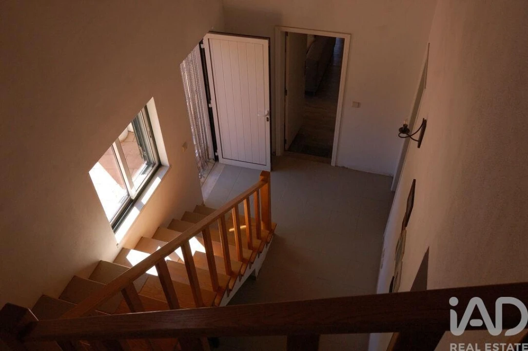 Moradia T5 para Venda em Almoster Foto 18