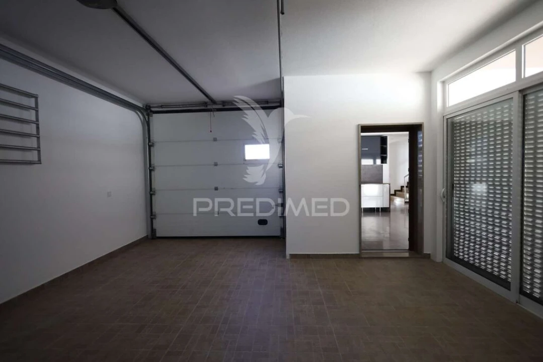 Moradia T4 para Venda em Nossa Sra de Fatima Foto 17