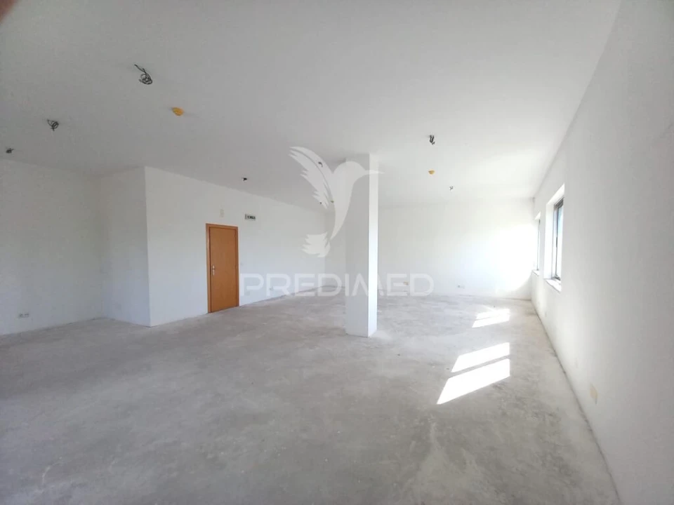 Escritório para Venda em Abrantes (São Vicente e São João) e Alferrarede Foto 5